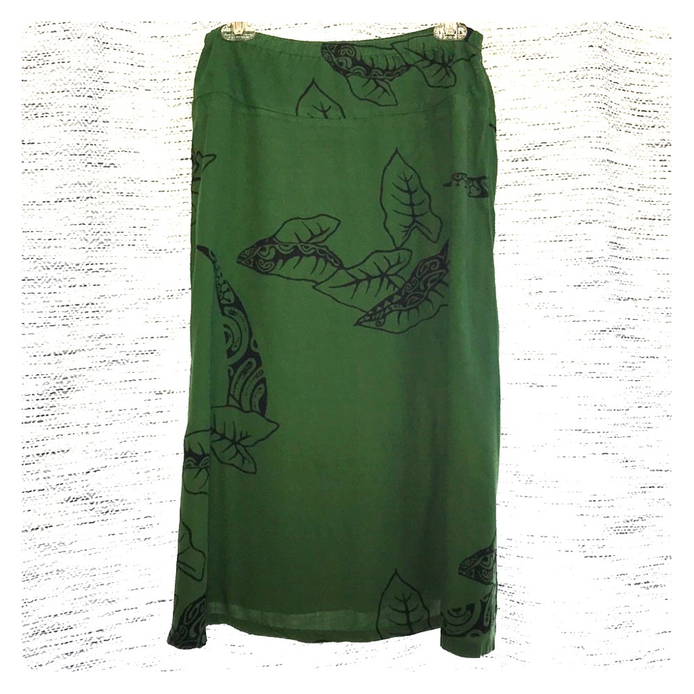 Wahine Toa green skirt